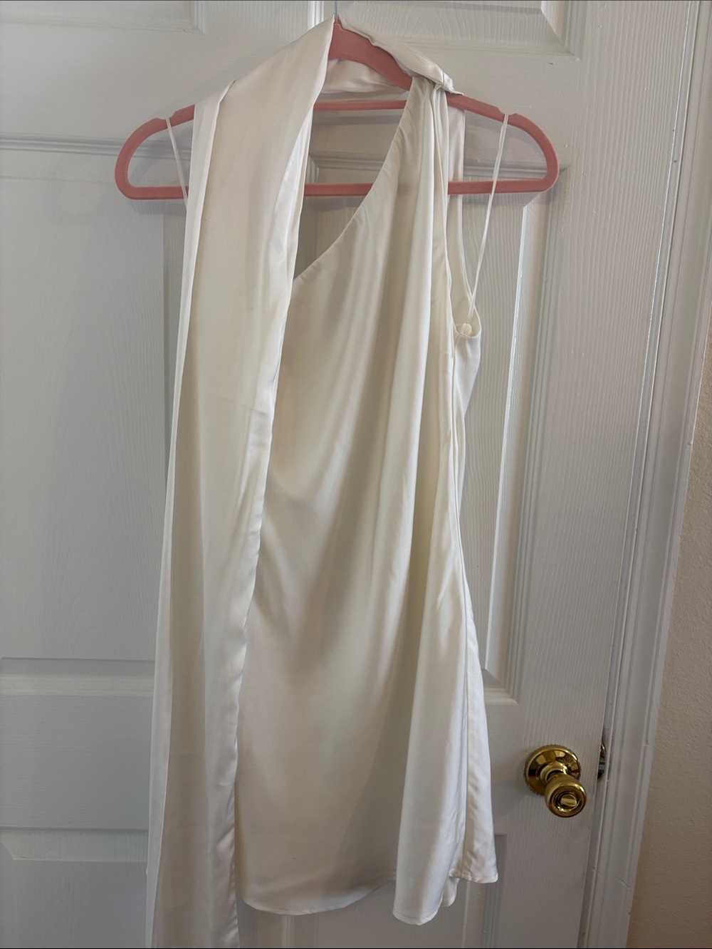 Abercrombie & Fitch One-Shoulder Cream Dress